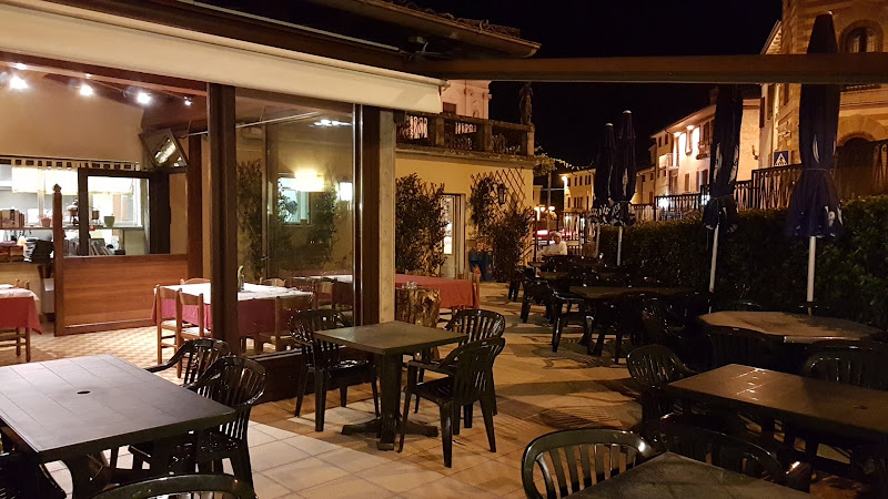 Ristorante Pizzeria la Piazza s.n.c. di Turrina Matteo e Zanetti Gloria