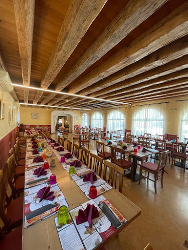 Pizzeria "Luna Rossa"