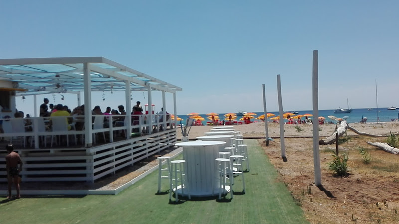 Spiaggia di Baia Arena e Baia di Ogliastro Marina