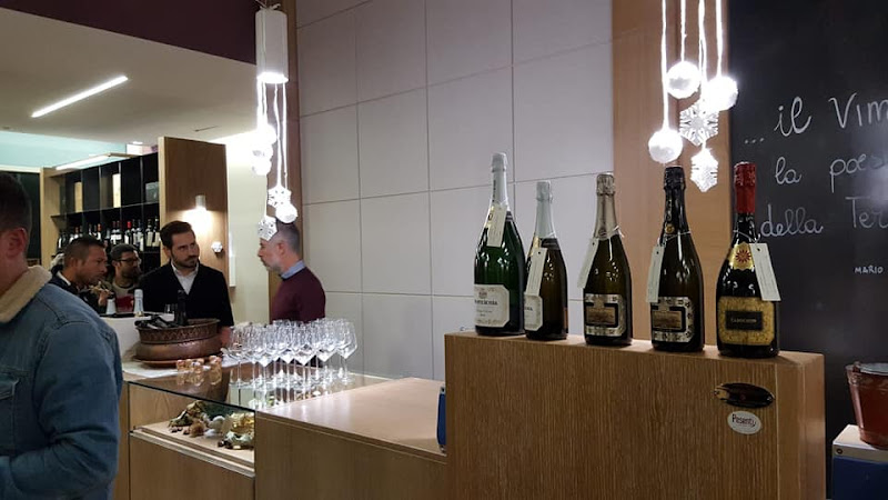 Pesenti Servizio Bevande, Consegna acqua in bottiglia di vetro a domicilio Bergamo e Provincia