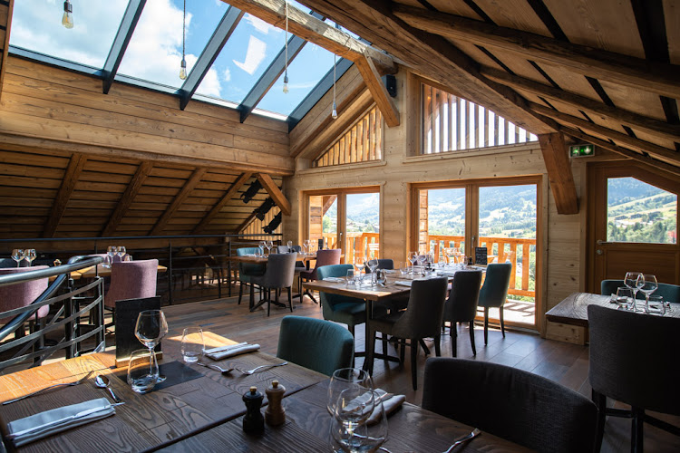 le Toi du Monde Restaurant Chalet, Café-concert, gite pour 20 pers et Chambres d'hôtes, Séminaires, Mariages, Proche Megève