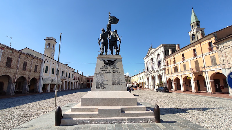 Piazza di Pomponesco