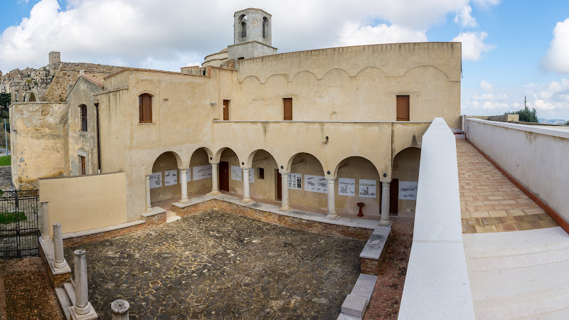 MEC | Museo Emozionale di Craco, presso il Convento di San Pietro