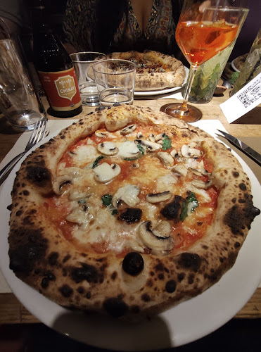 Love - Pizza e Cocktails