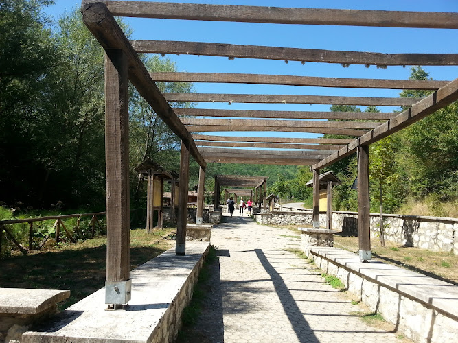 Grotte di Val De Varri