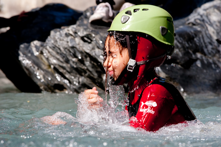VERTICAL ADDICT - Guide de Haute Montagne et Canyon - Ecrins - Guillestre - Embrun -