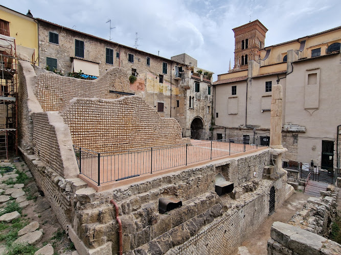 Terracina Capitolium