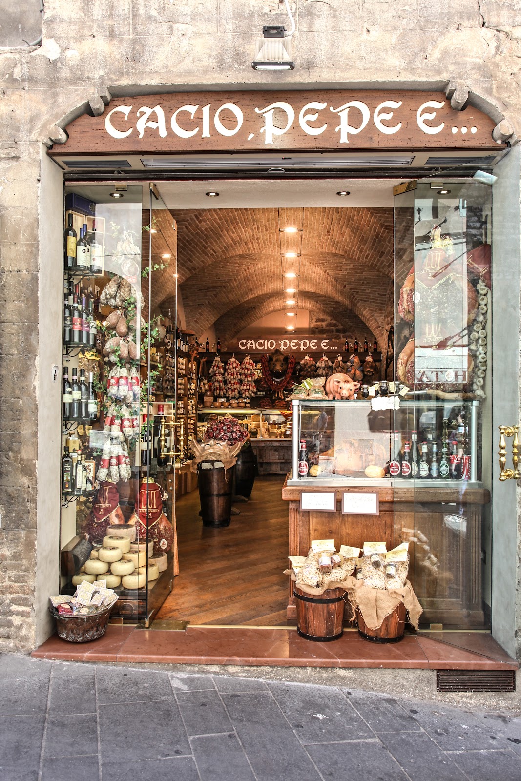 Cacio, pepe e... di Gualatrucci Alessandro & C. Snc