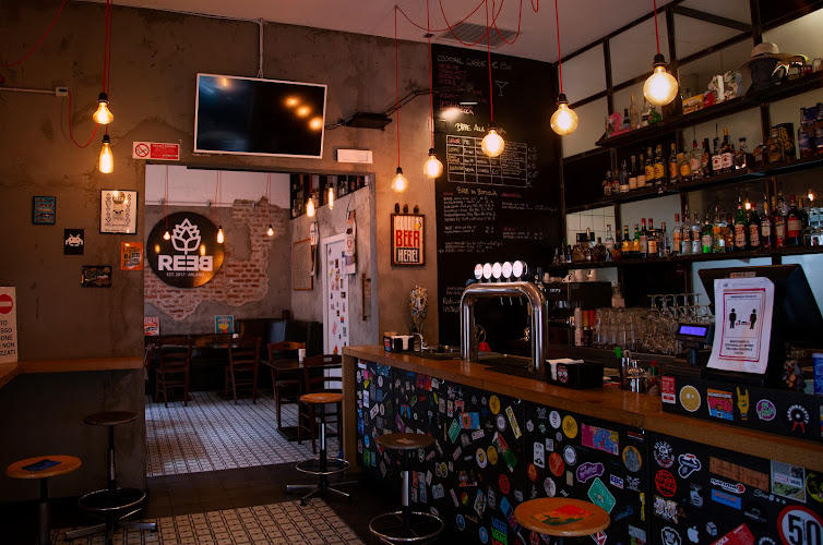 REEB | Pub Milano
