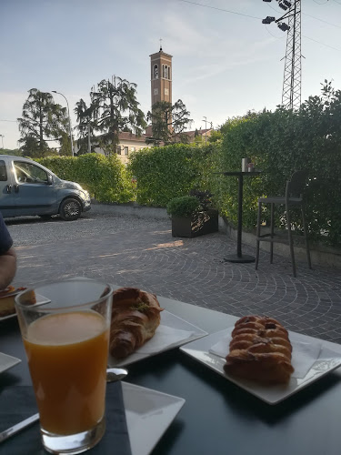 Casa Nostra - Caffè - Food - Drink