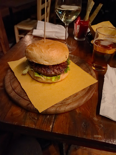 Grizzly 2.0 Pub Caffe