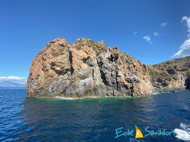 Imbarco Escursioni Isole Eolie Savadori Navigazione Vibo Marina