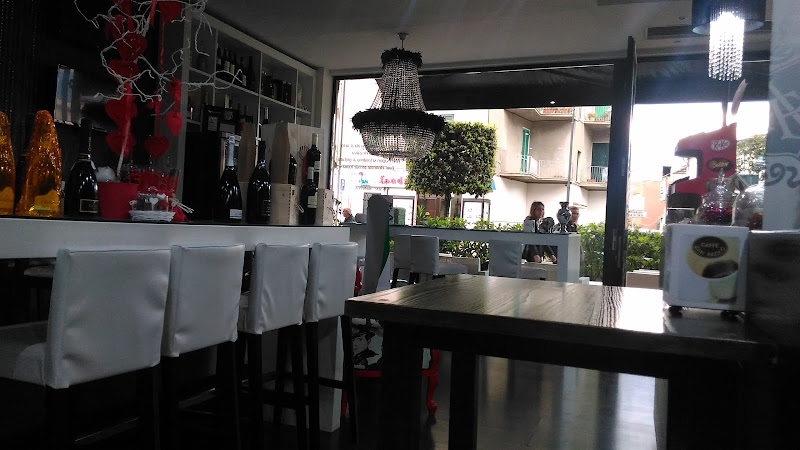 Via Vai Cafè Bistrot - Lounge Bar - Ristorante