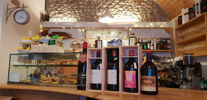 Gola E Cantina